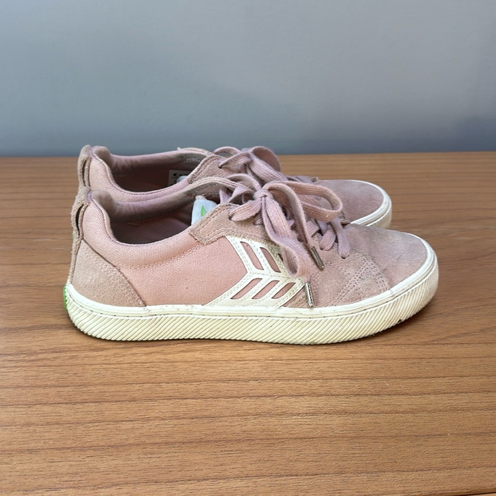 Cariuma pink canvas and suede sneakers